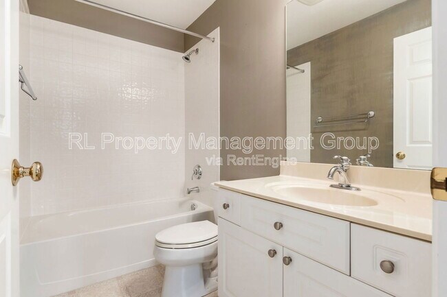 Building Photo - 484 Serenity Dr