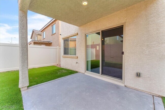 Building Photo - 4919 Amberlyn St