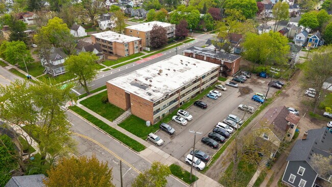 Building Photo - 207 Ballard St