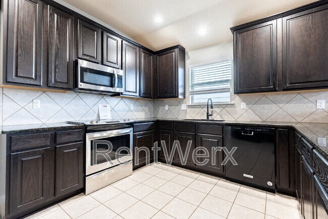 Building Photo - 5815 Southern Knoll