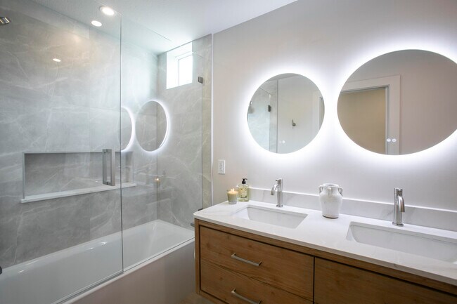 Building Photo - 126 Sunset Cove Ln