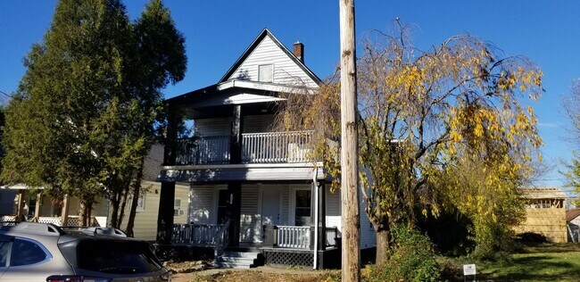 Building Photo - 7408 Dudley Ave