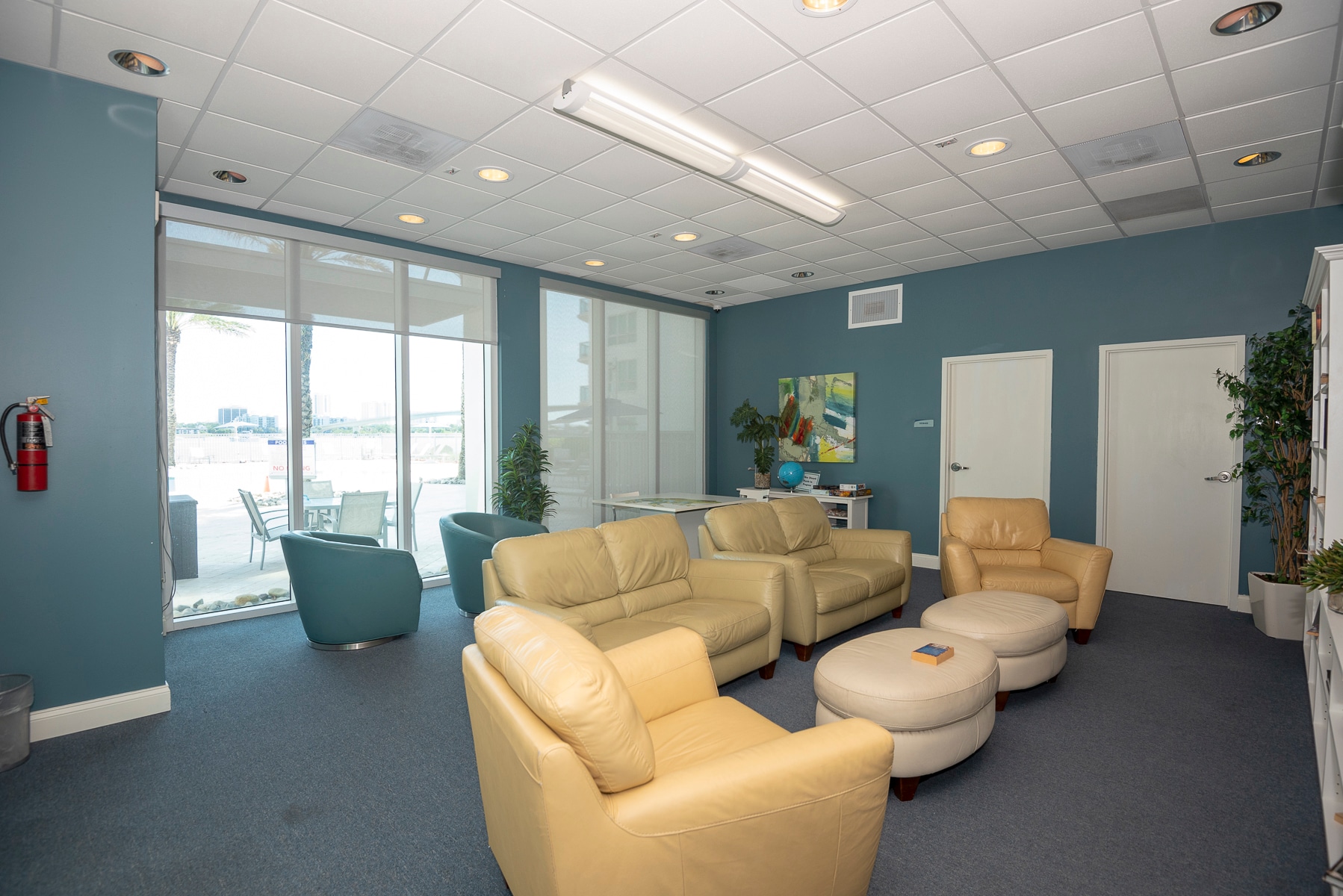 Building Photo - 231 Riverside Dr