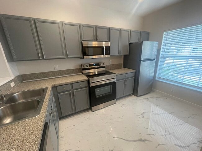 Building Photo - 5129 Palmbrooke Cir