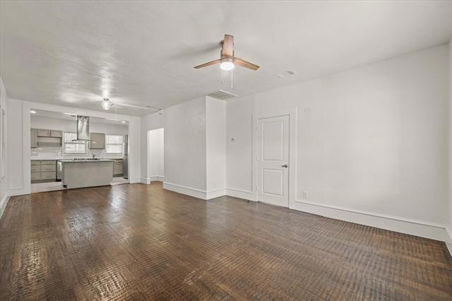 Building Photo - 929 S Rosemont Ave
