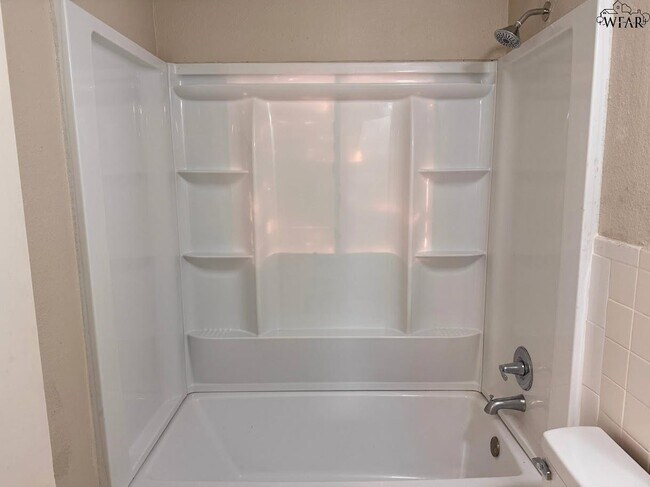 Building Photo - 2907 Moffett Ave