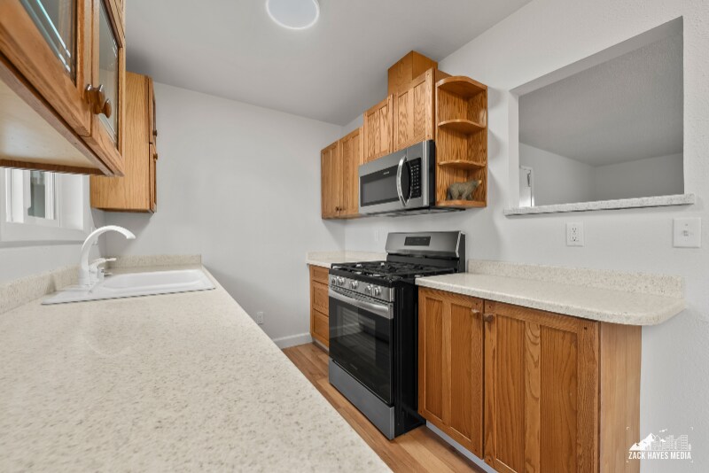 Building Photo - 4207 Hayes St