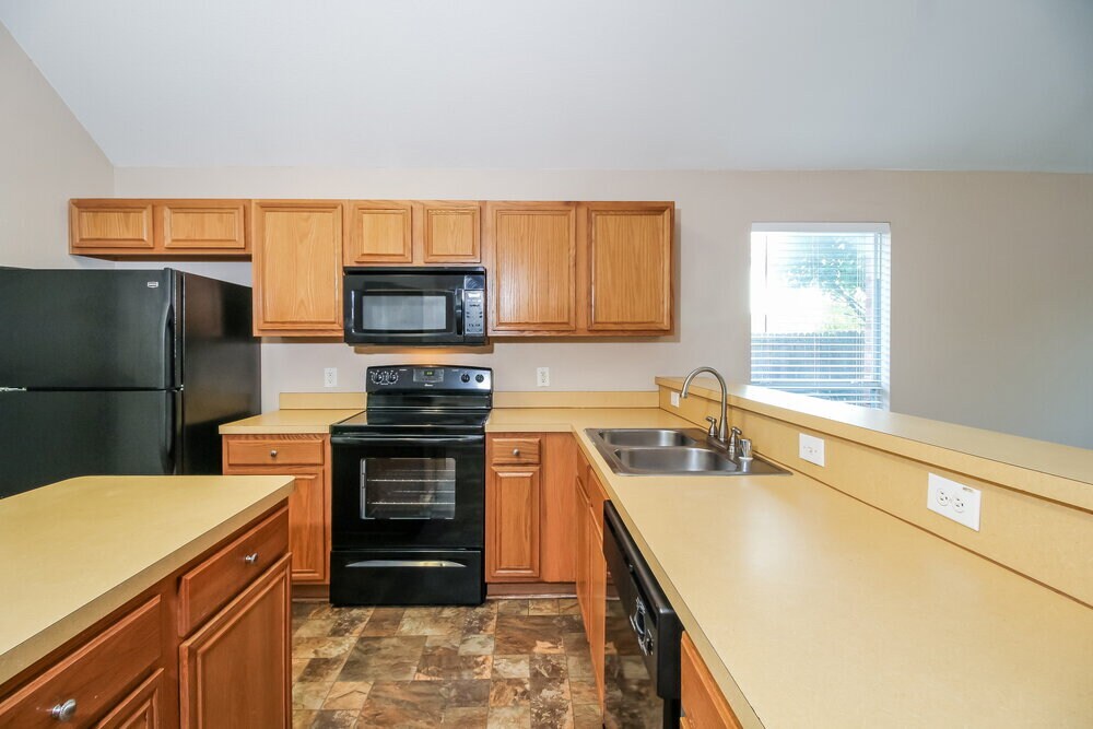 Building Photo - 310 Ohara