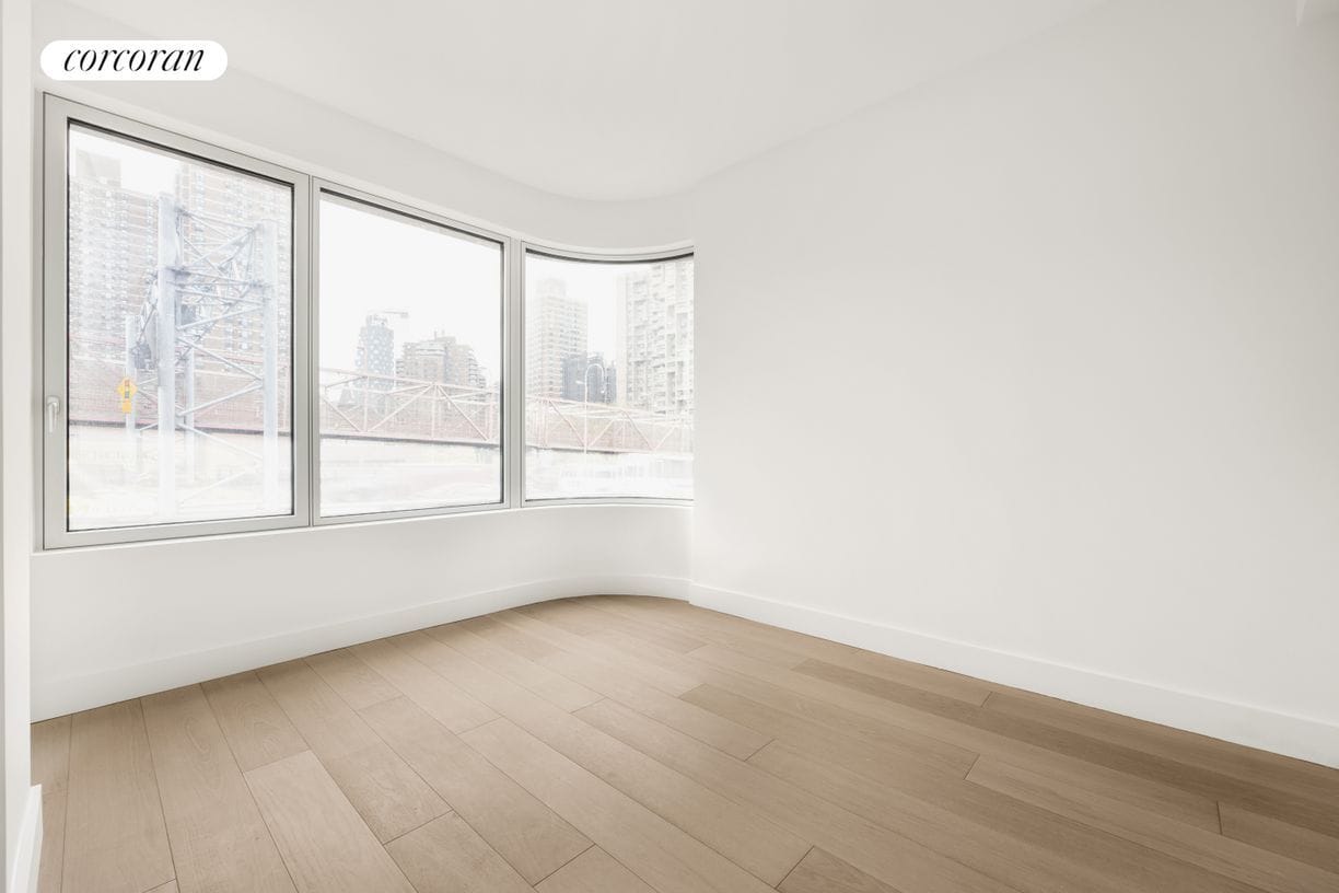 Building Photo - 208 Delancey St