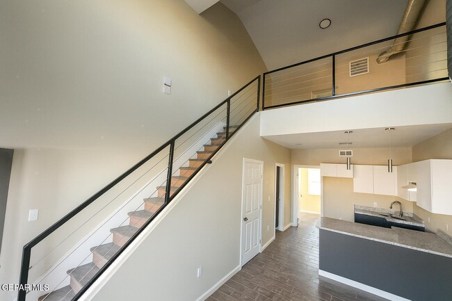 Building Photo - 3030 Pera Ave