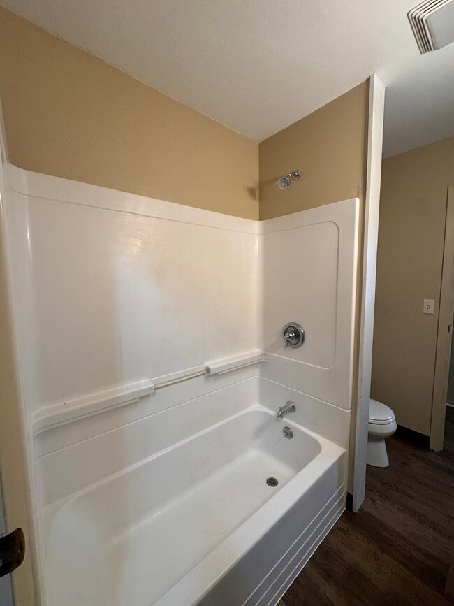 Building Photo - 757 Watson Dr