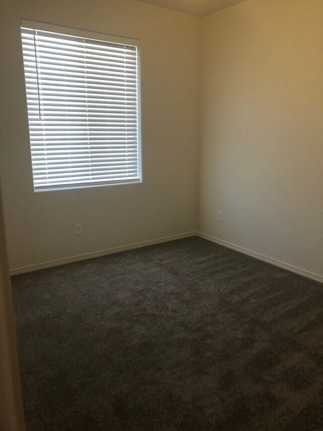 Building Photo - Home for Rent!!