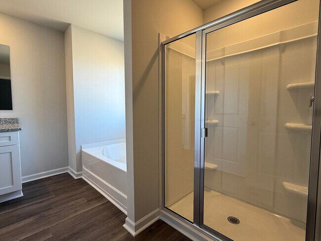 Building Photo - 935 Raghorn Rd