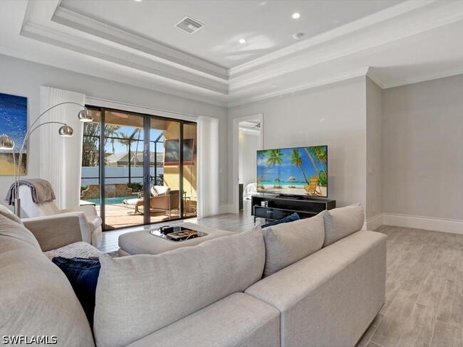 Building Photo - 840 98th Ave N