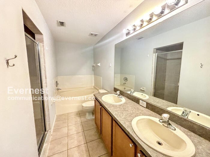 Building Photo - 18106 Nassau Point Dr