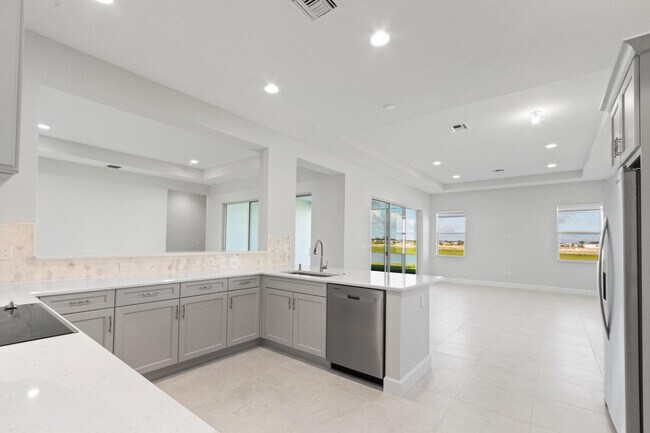 Building Photo - 5579 Liberty Ln