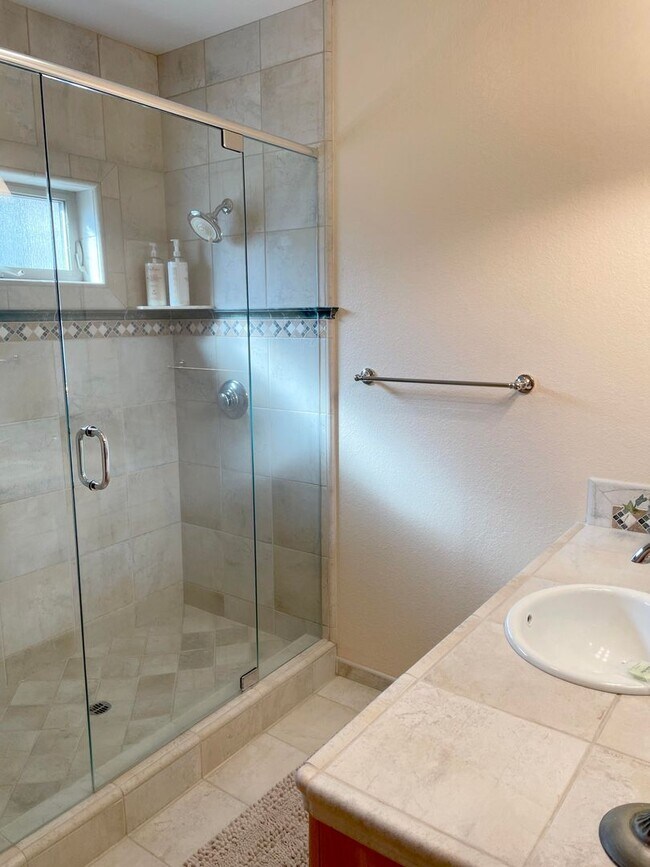 Building Photo - Beautiful 4Bd 3Ba Tahoe Keys home!! A must see with Comm. Olympic size pool and hot tubs! Avail. ...