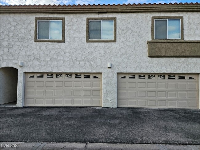 Building Photo - 6704 Indian Chief Dr