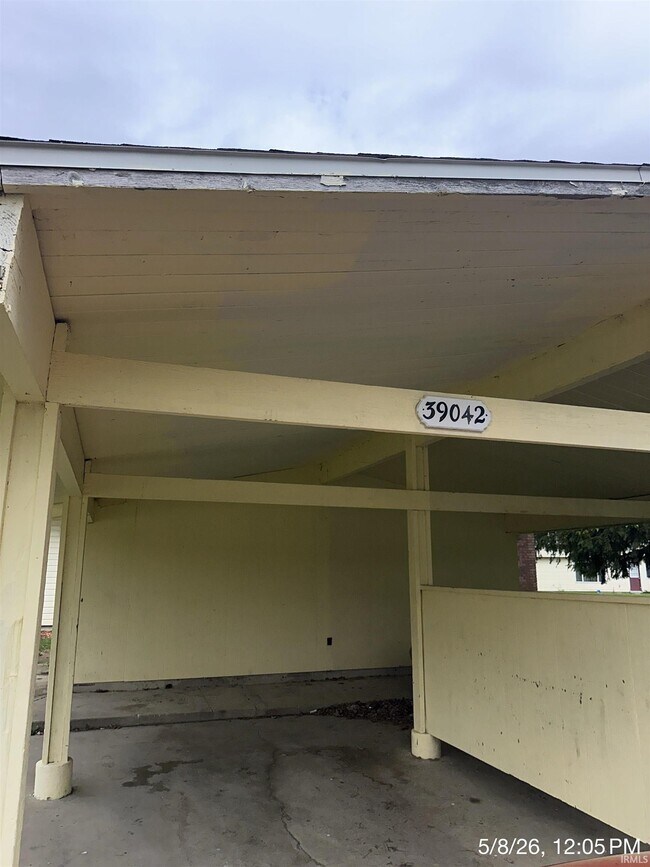 Building Photo - 39042 Edwards Ct