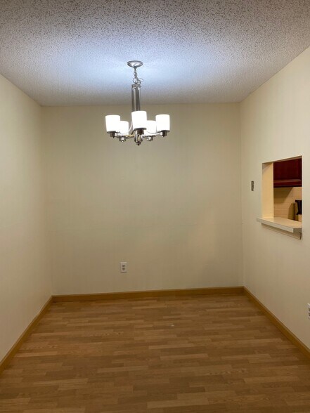 Building Photo - 312 Bromley Pl