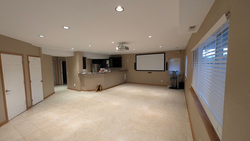 Building Photo - 3297 W 62nd Ave