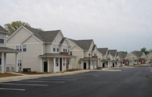 Building - Alton Pointe Apartments