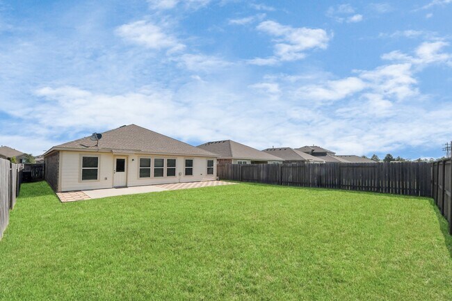 Building Photo - 20730 Southern Wds Blvd