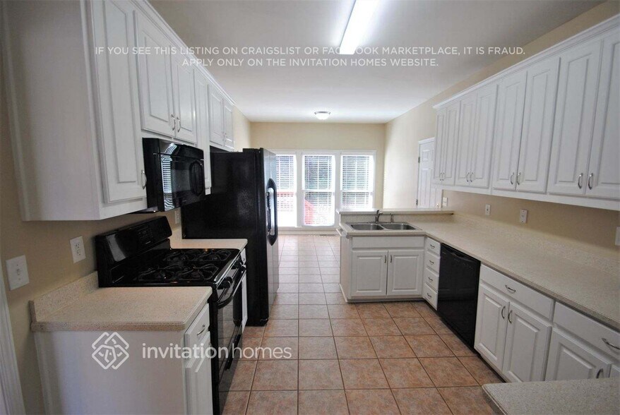 Building Photo - 5831 Bayside Ct