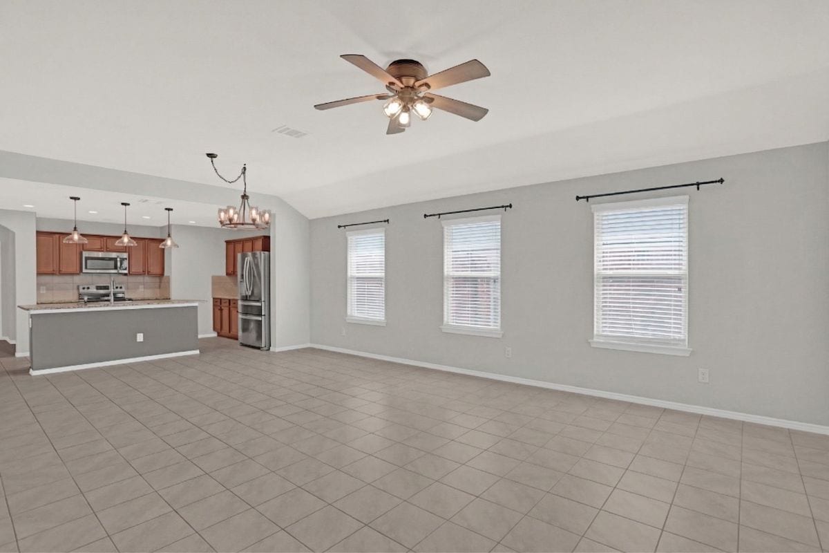 Building Photo - 904 Opal Path