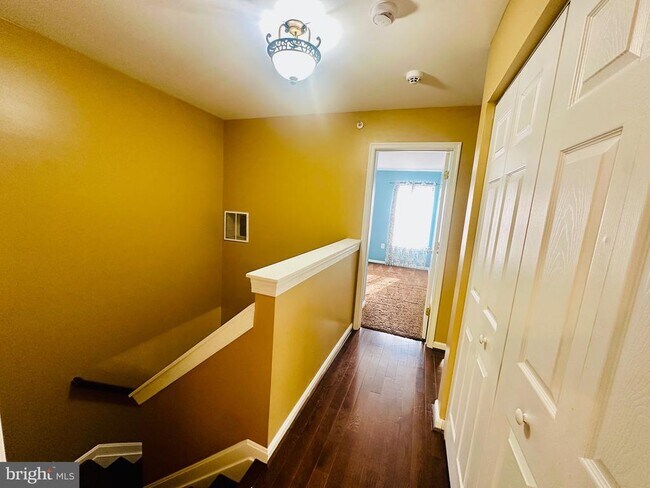 Building Photo - 4719 Ashforth Way
