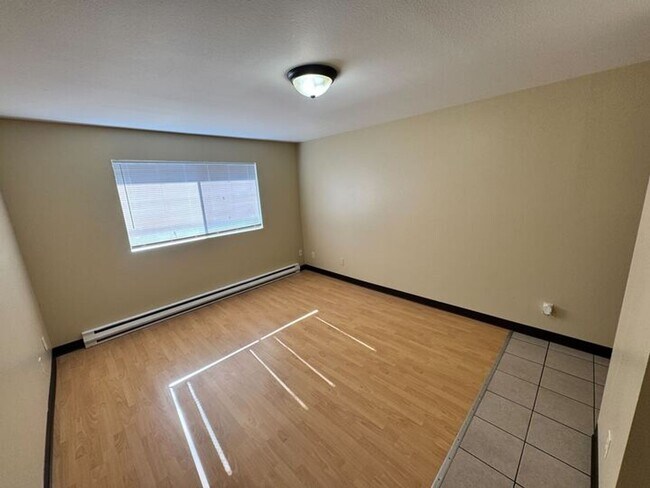 Interior Photo - Landmarc - Studios