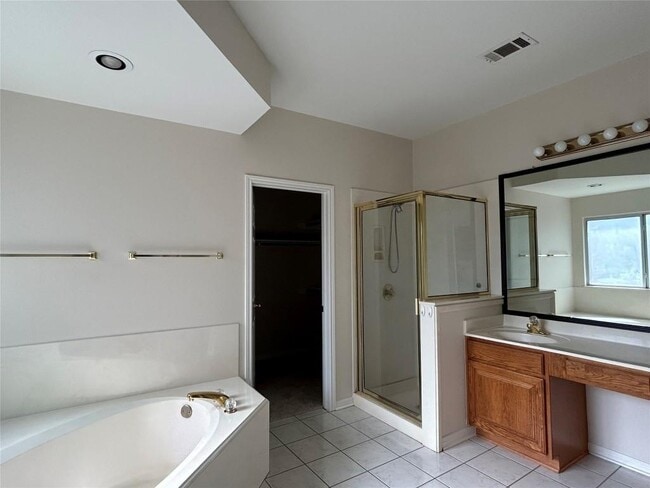 Building Photo - 5356 Magdelena Dr
