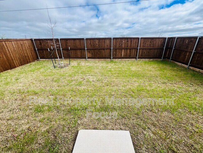 Building Photo - 3401 Harper St