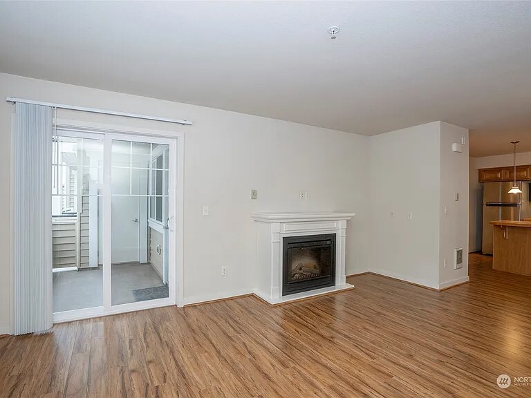 Building Photo - 13405 97th Ave E