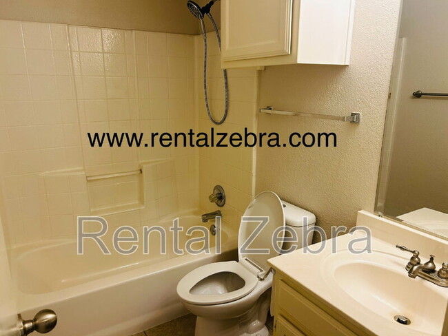 Building Photo - 5641 Springtide Dr