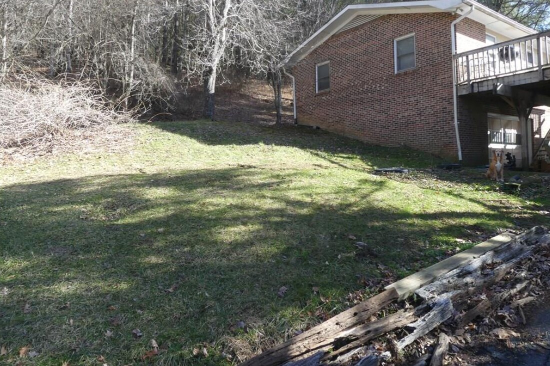 Building Photo - 875 Hodges Gap Rd