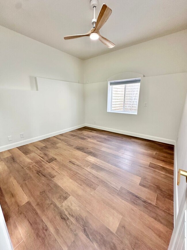 Building Photo - Beautiful 3-bed 2 bath Home! VIEWS VIEWS V...