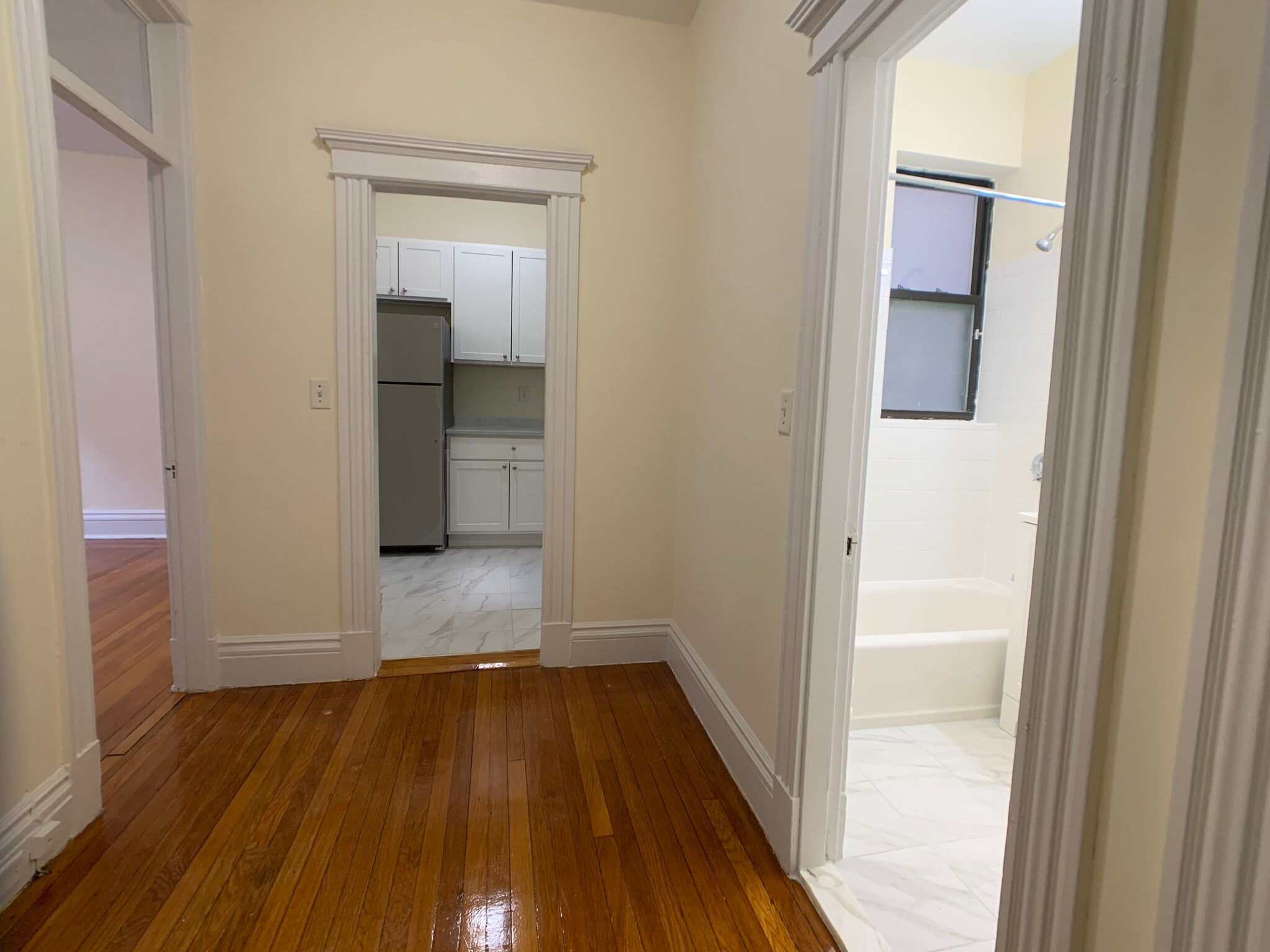 Building Photo - 23 St Lukes Rd