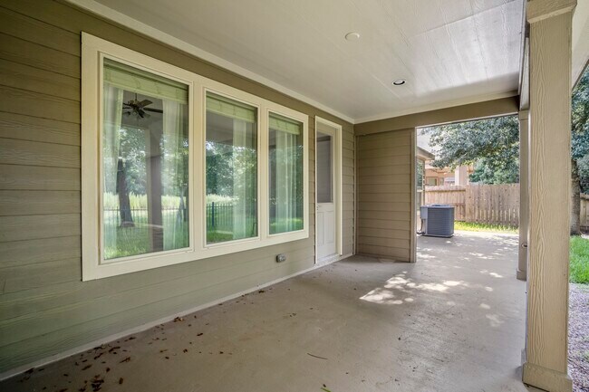 Building Photo - 1930 Elkington Cir