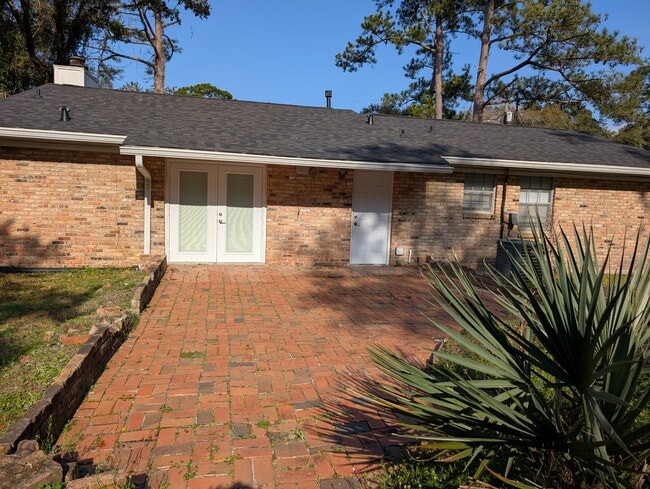 Building Photo - Ridgedale