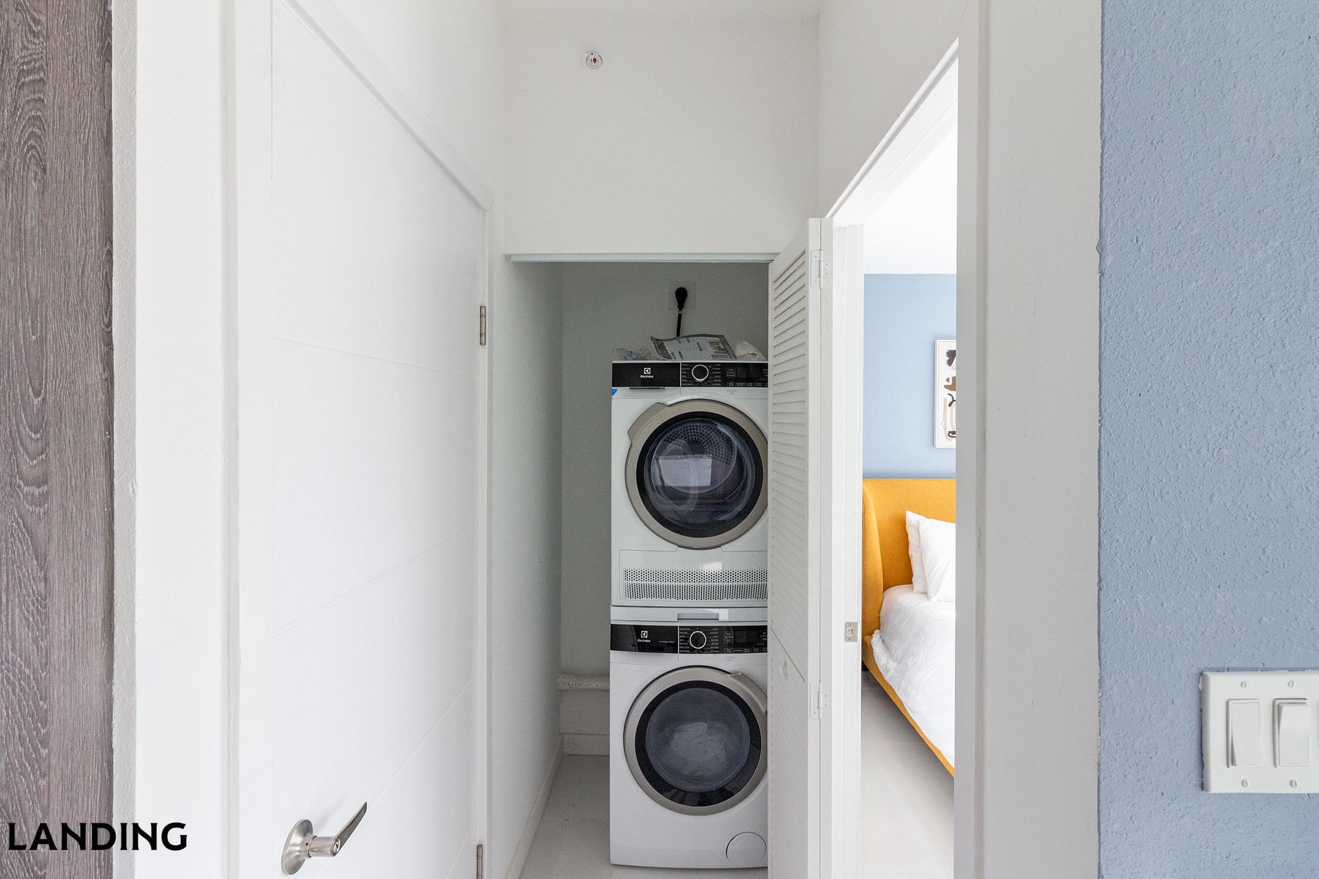 Building Photo - 25850 SW 140th Ct