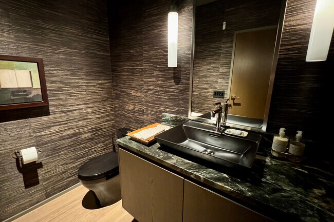 Building Photo - 171 Sawmill Cir