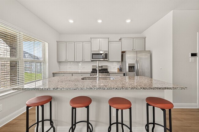 Building Photo - 409 Aurora Creek Ln