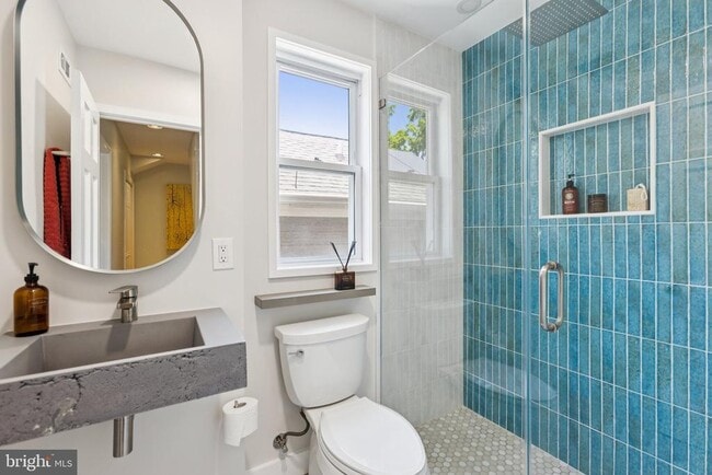 Building Photo - 4434 Volta Pl NW
