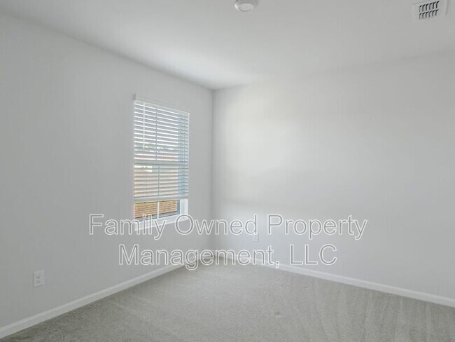 Building Photo - 519 Donnas Vw Wy