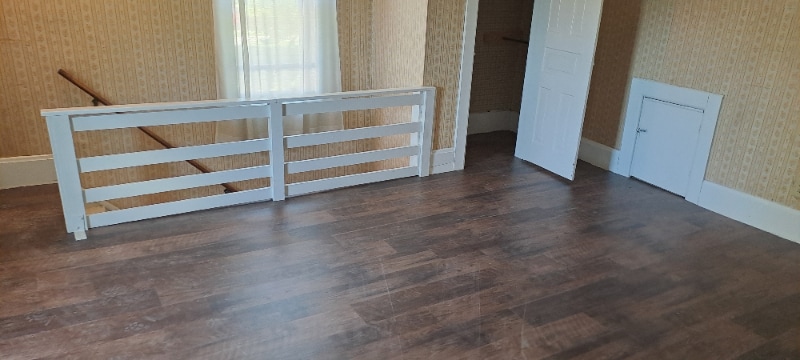 Building Photo - 914 Garfield St