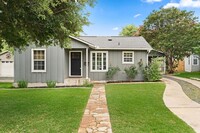 Building Photo - 5212 Valley Oak Dr