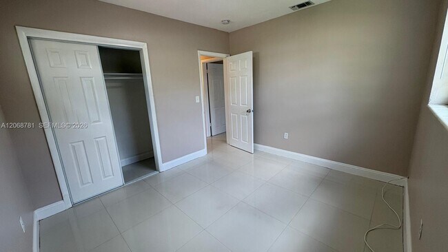 Building Photo - 251 N 68th Terrace