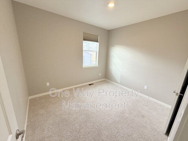 Building Photo - 215 N 62nd Ave