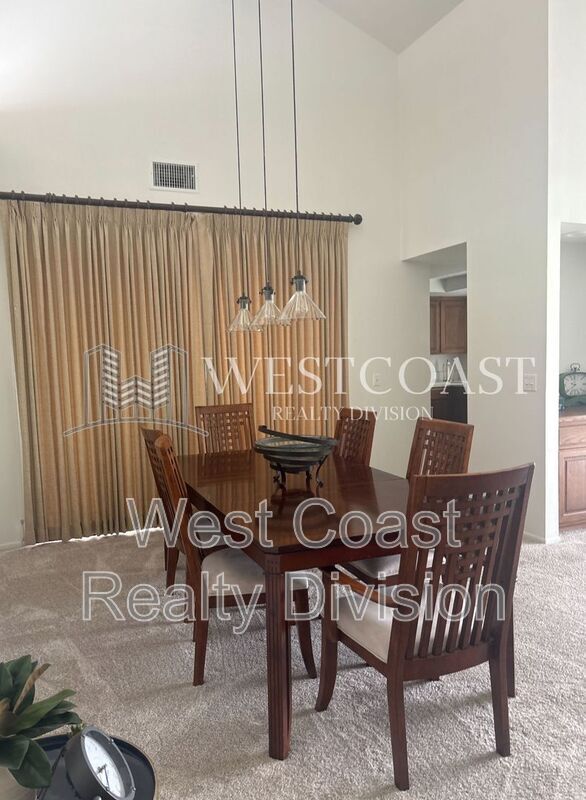 Building Photo - 281 Calle Del Verano